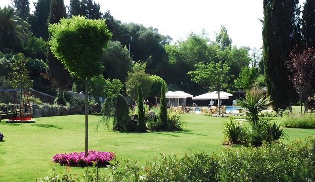 Apartment 'Corfu Club Junior Suite' with Shared Pool, Wi-Fi and Air Conditioning