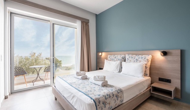 Apartment 'Tesoro Del Mare with Sea View 2' with Sea View, Wi-Fi and Air Conditioning