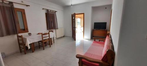 Areopoli home