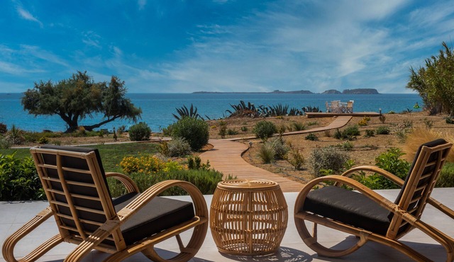 Argilos suite - Grand Blue Beach residence