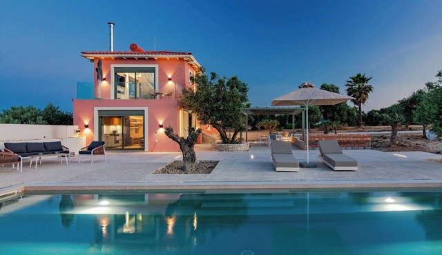 Assini Estate, Horizon Suite w/Panoramic Seaviews