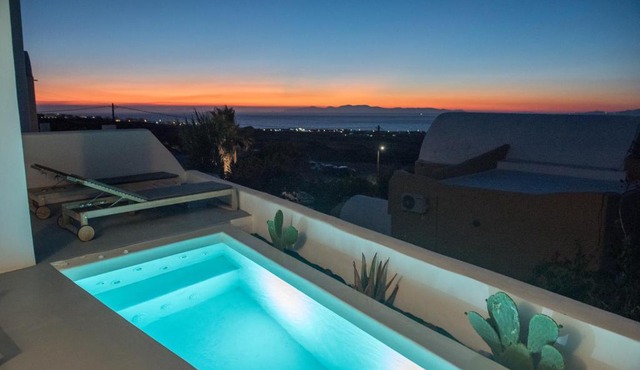 Astrea Suites Amazing View Finikia Villa