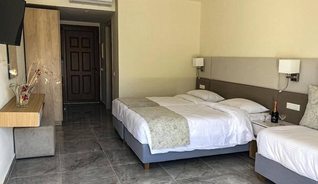 Athina Hotel