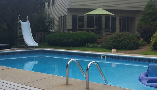 Awesome Strategic Location Near Smith College in Williamsburg