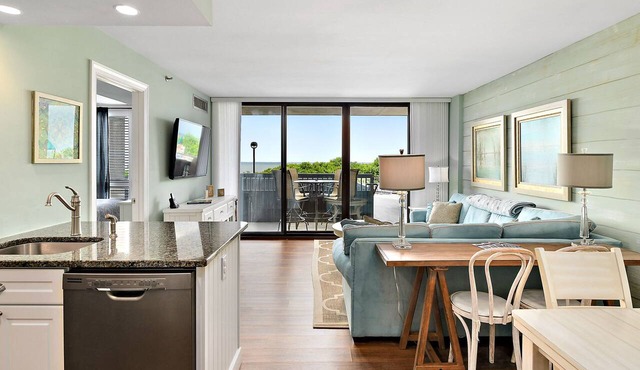 Beachfront Condo, 1st Floor Ocean View in Bethany Beach
