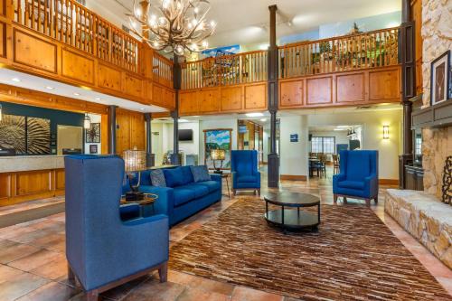 Best Western Dinosaur Valley Inn & Suites in Glen Rose