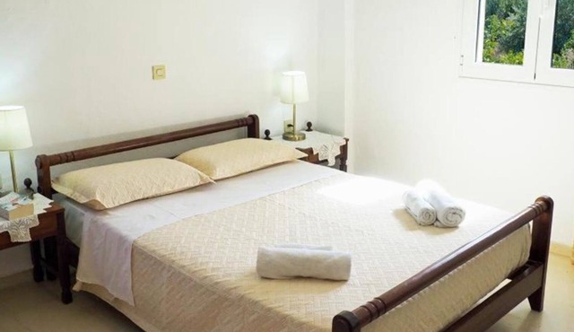 BH128 - R - Agios Nikolaos House