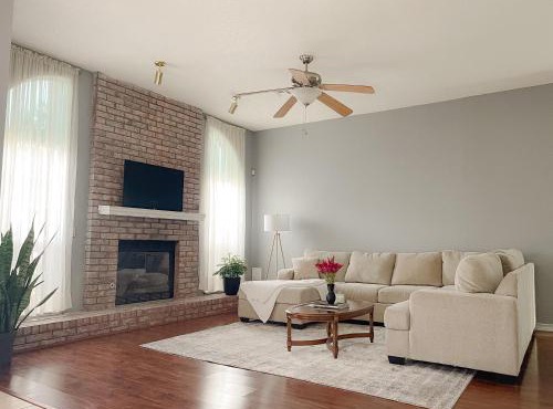 Bright & Cozy Broken Arrow Home! in Broken Arrow
