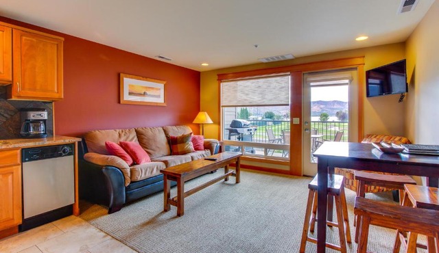 Cabana in Chelan