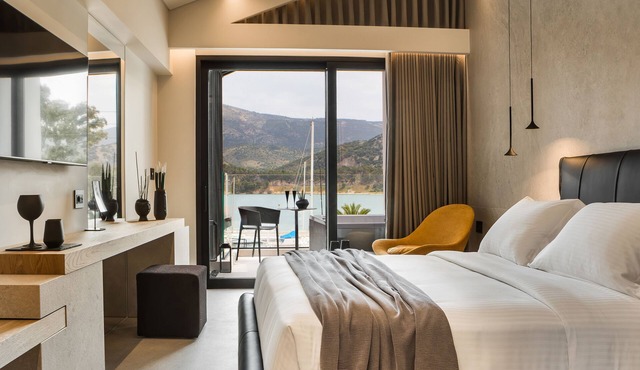 Canale Hotel & Suites