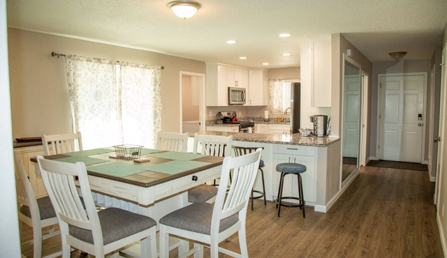 Centrally located beautiful remodeled house with 3 bedrooms, 2 bathrooms. in Albuquerque