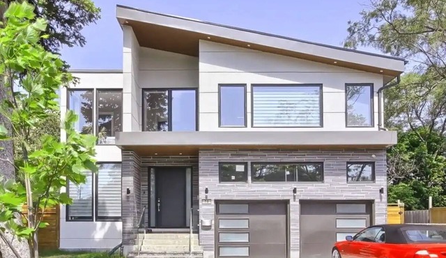 Charming and Luxurious 2BR+1Bath Guest Suite in Toronto