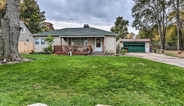 Charming Elyria Home By Hiking Trail and Lake! in Elyria