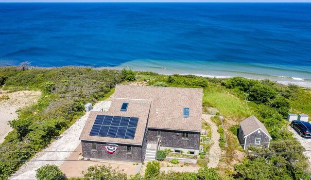 Charming Handicapped Accessible 3-bedroom house in Welcoming Wellfleet in Wellfleet