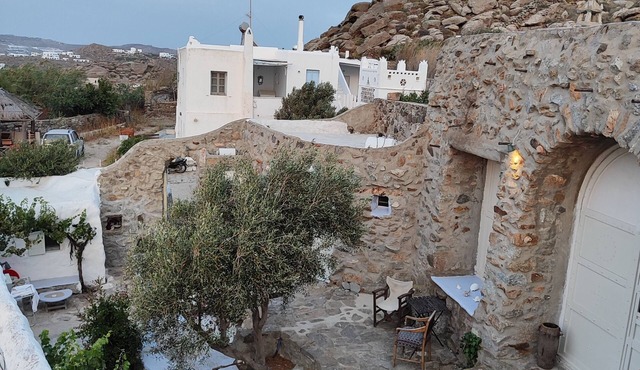 Charming Holiday House in Mikonos with Garden View