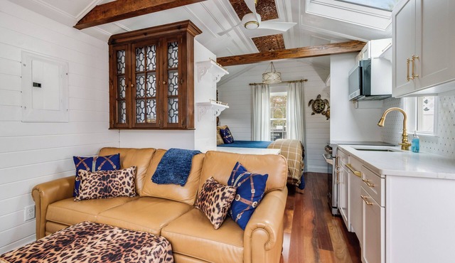Charming Tiny Home in Rehoboth Beach with a Water View in Rehoboth Beach