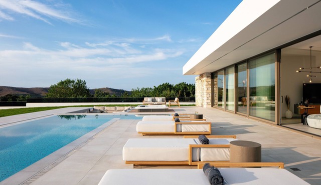 Cresto Iconic Villa, with Heated Spa Whirlpool