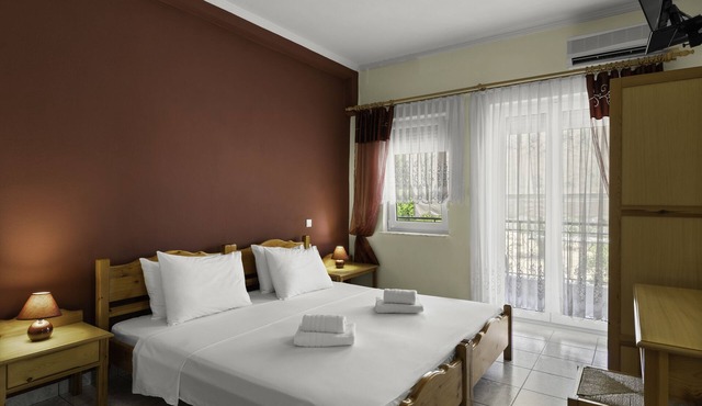 Delphin Rooms Sivota