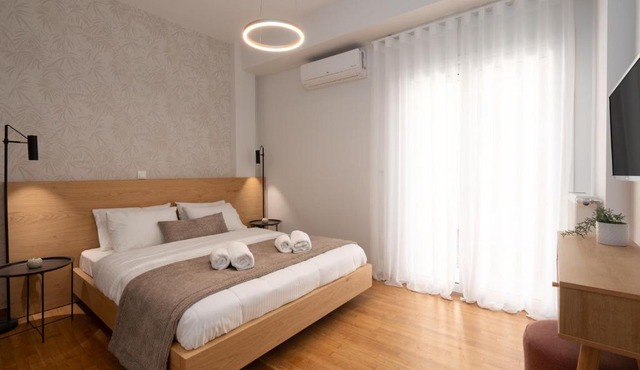 Deluxe 4 Bedrooms Apartment in Athens Center