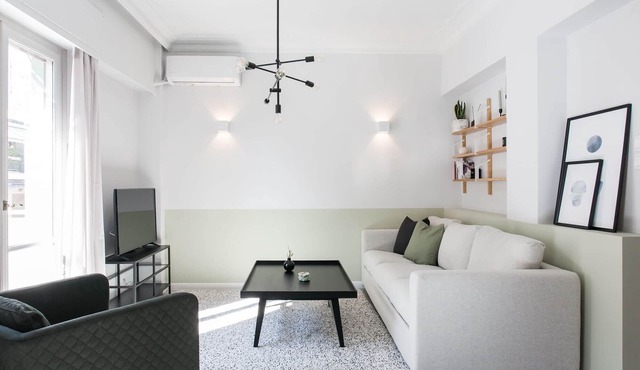 Deluxe & Stylish 2 BD Apartment in Pangrati
