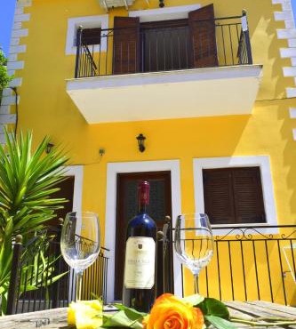Dourios Ippos Apartments