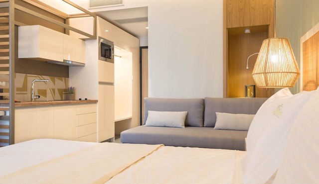 Eco Green Residences & Suites