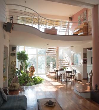 Erasmia's House - A Green Haven for Ultimate Relaxation in Níkaia