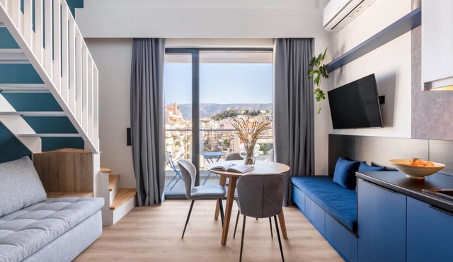 Exceptional Living Loft 701