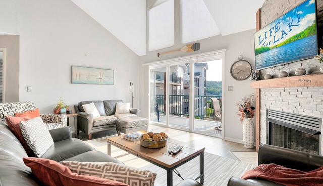 Fabulous 4 bedroom unit with boat slip. in Camdenton