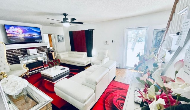 Fearlessrose vacation Rental 89 in Springfield