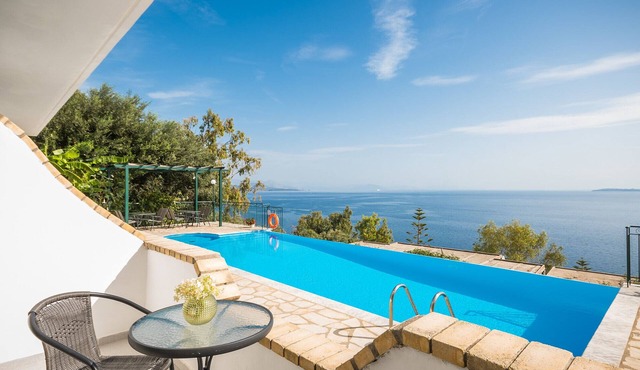 Four-Bedroom Villa Eleni with Private Pool & Stunning Seaview
