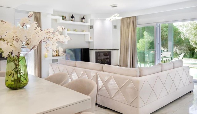 Garden House Villa