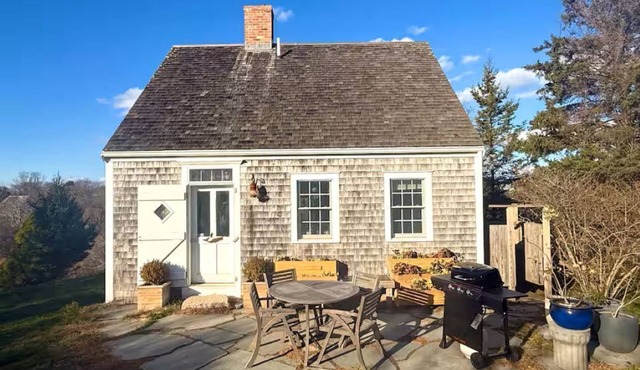 Garden & Pondside Cottage-Walk to Cooneymus Beach in New Shoreham
