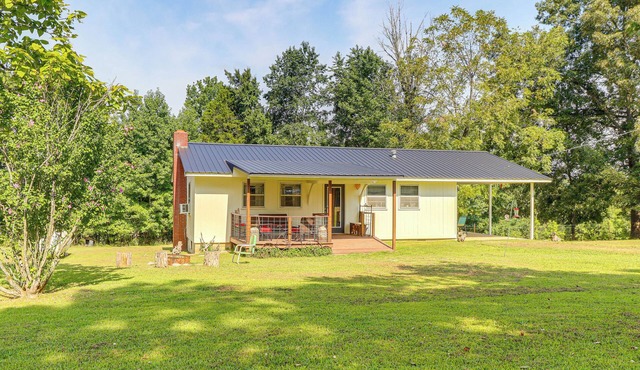 Horses Welcome: Marble Falls Home w/Grill! in Marble Falls