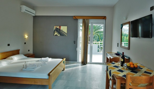 Hotel Athena