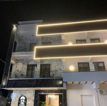 Hotel12
