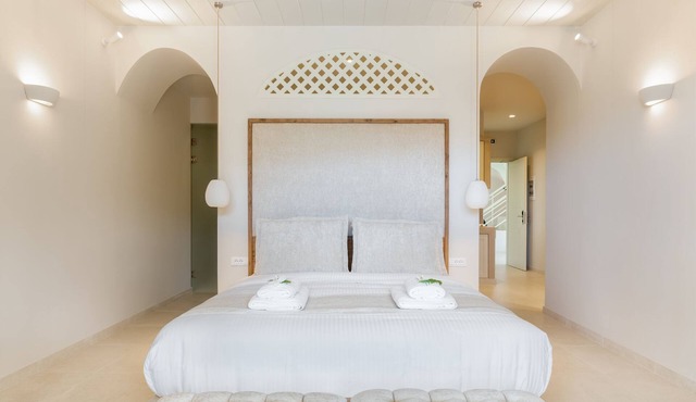 Iris Suite by Casa Di Fiori Andros Suites