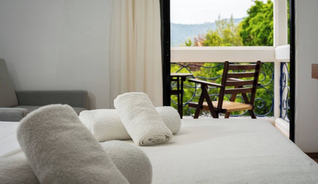 Kamari Beach Hotel