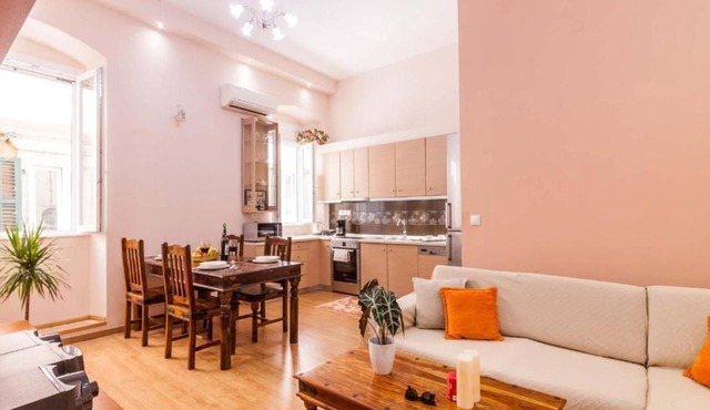 Kantouni Bizi Myranthis Apartment