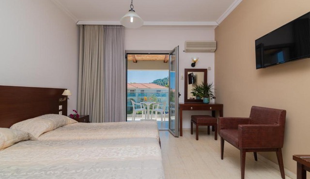 Katerina Palace Studio 1
