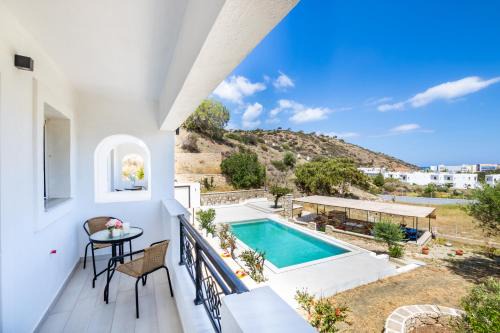 Kokonaki Suites