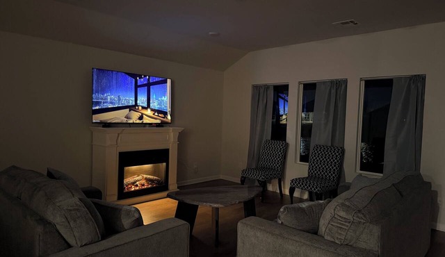 Lake view 4-bedroom house in Oklahoma City in Oklahoma City