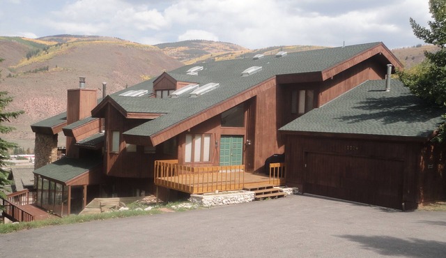 Luxury 5,500' 6 Bdrm Home, SPA Features- Located between Vail & Beaver Creek in Vail