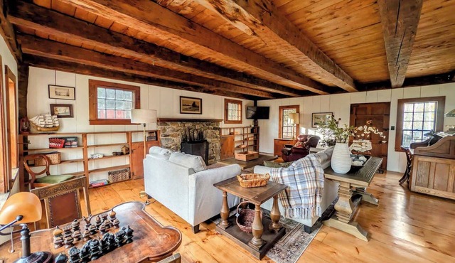 Luxury Coastal, Fire Pit, 5 minutes to the Beach in Surry