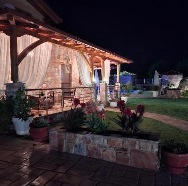 LUXURY VILLA ESTELLA