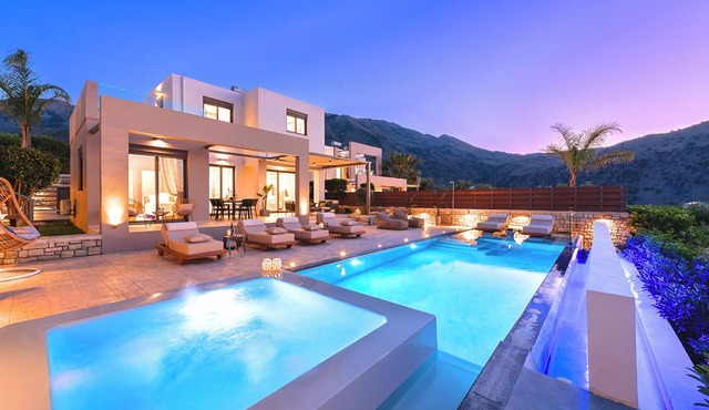 Minoas Luxury Villa 3 Heated Pools 28 guests