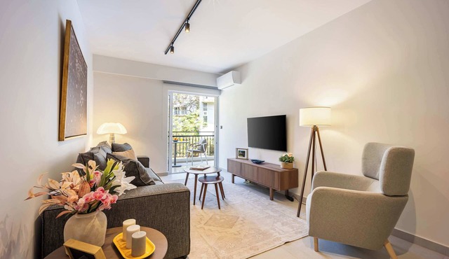 Moderm 2BR in Pangrati | Private Balcony