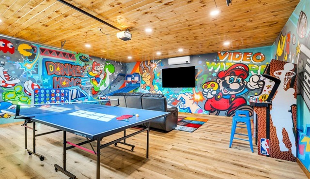 Mountain View Chalet with Hot Tub and Game Room in Newry