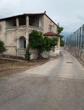 Nearest Rooms Metro Pallini Some Minutes to Airport and 20 Minutes to Center read info please