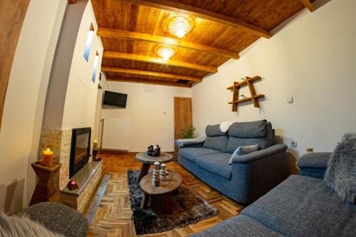 Oiti Mountain Apartments